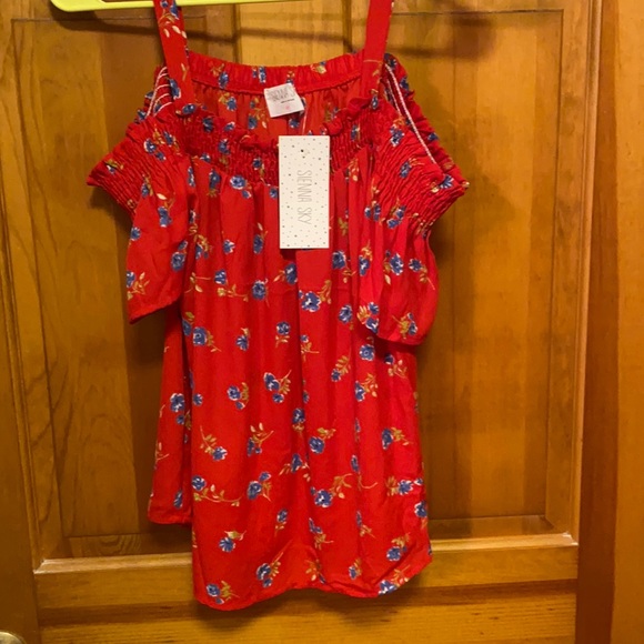 Off the shoulder red top with blue florals - Picture 1 of 2